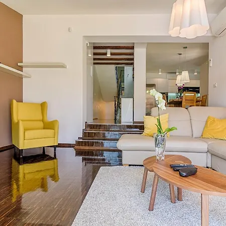 Villa Captains House *